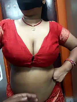 Snapshot of Manjudear chatting on June 21, 2026, 5:35 am Manjudear online show from June 21, 2026, 5:35 am