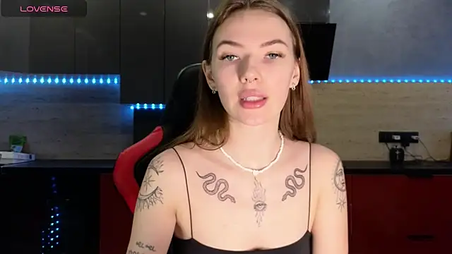 Snapshot of Vetalife chatting on December 27, 2024, 10:45 am Vetalife online show from December 27, 2024, 10:45 am