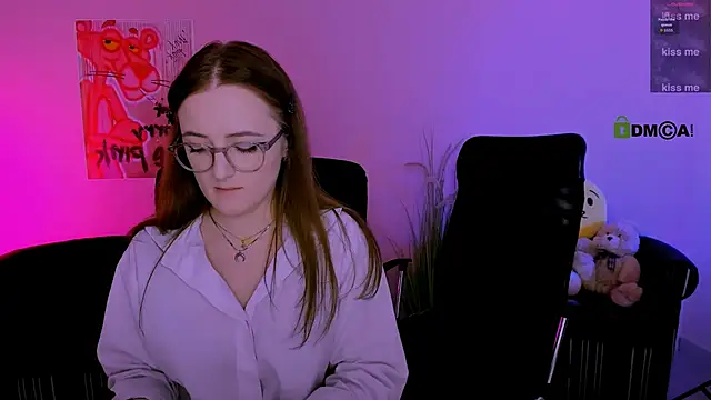 Snapshot of luna_berryy chatting on February 2, 2026, 10:31 pm luna berryy online show from February 2, 2026, 10:31 pm