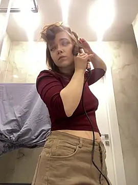 Snapshot of JennyPortman chatting on March 20, 2025, 5:46 am JennyPortman online show from March 20, 2025, 5:46 am