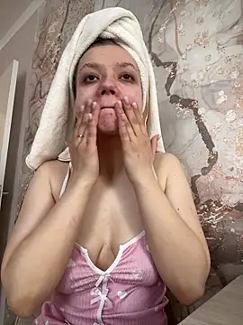 Snapshot of JennyPortman chatting on February 20, 2025, 6:39 am JennyPortman online show from February 20, 2025, 6:39 am