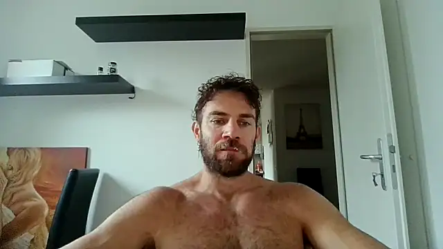 alpha-hunk online show from October 9, 2025, 10:27 am