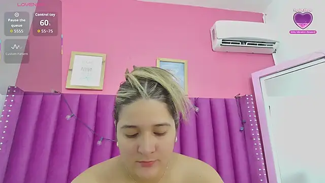 collegepawglovedaddy online show from December 5, 2025, 7:55 pm