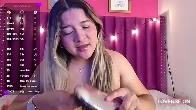 collegepawglovedaddy online show from March 5, 2025, 8:00 pm