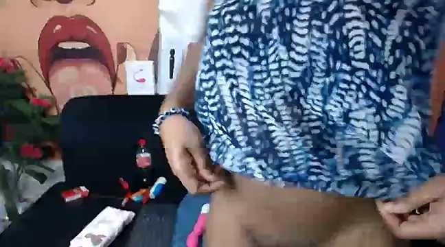 Snapshot of Ebonypreciousx chatting on December 3, 2024, 7:17 pm Ebonypreciousx online show from December 3, 2024, 7:17 pm