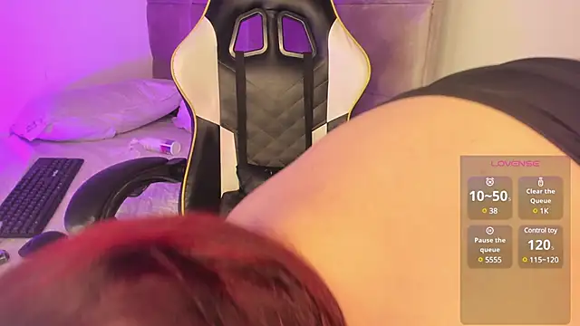 Zoe1 2 online show from March 1, 2025, 11:15 pm