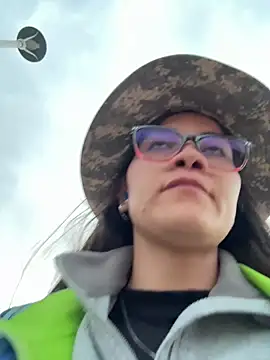 Snapshot of aurora_divine chatting on February 12, 2026, 10:42 pm aurora divine online show from February 12, 2026, 10:42 pm