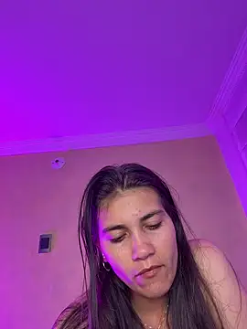 Snapshot of aurora_divine chatting on March 1, 2026, 9:59 pm aurora divine online show from March 1, 2026, 9:59 pm