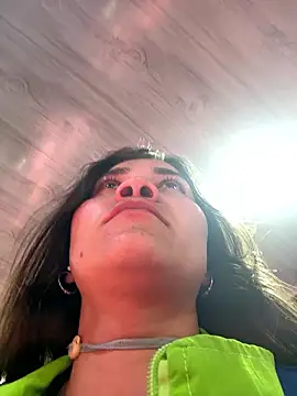 Snapshot of aurora_divine chatting on January 15, 2026, 10:57 pm aurora divine online show from January 15, 2026, 10:57 pm