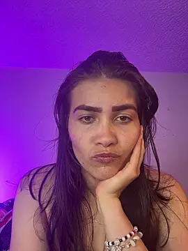 aurora divine online show from March 11, 2026, 8:58 pm