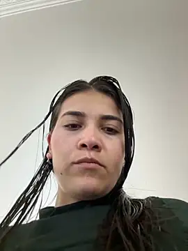 aurora divine online show from October 13, 2025, 1:02 pm