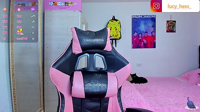 Lucyy-hess online show from January 8, 2026, 7:42 pm