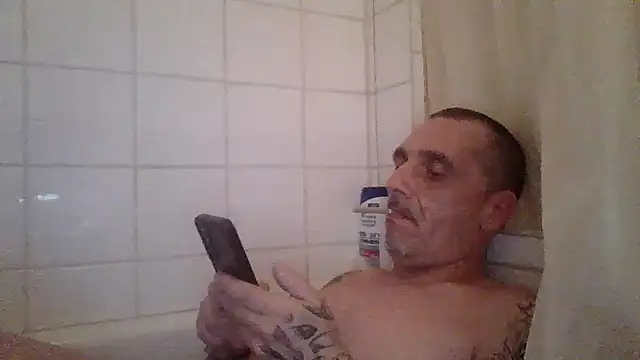 CandiedPompano online show from December 21, 2025, 12:57 am