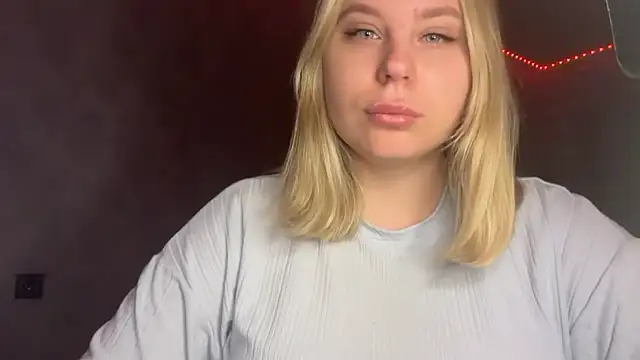 Snapshot of Thalia__Star chatting on November 27, 2025, 4:46 am Thalia Star online show from November 27, 2025, 4:46 am