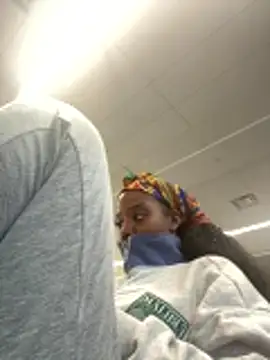 choclatepeaach online show from December 19, 2025, 11:18 pm