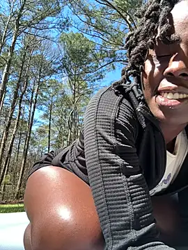 Snapshot of choclatepeaach chatting on March 13, 2026, 5:29 pm choclatepeaach online show from March 13, 2026, 5:29 pm