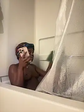 Snapshot of choclatepeaach chatting on March 18, 2026, 1:24 pm choclatepeaach online show from March 18, 2026, 1:24 pm