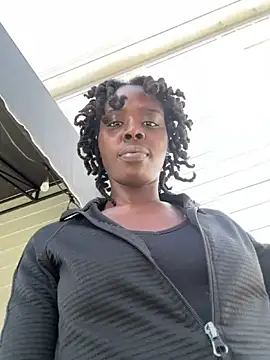 Snapshot of choclatepeaach chatting on March 11, 2026, 3:39 pm choclatepeaach online show from March 11, 2026, 3:39 pm