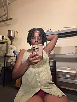 Snapshot of choclatepeaach chatting on March 6, 2026, 1:11 am choclatepeaach online show from March 6, 2026, 1:11 am