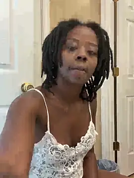 Snapshot of choclatepeaach chatting on April 12, 2026, 1:25 pm choclatepeaach online show from April 12, 2026, 1:25 pm