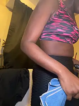 Snapshot of choclatepeaach chatting on January 15, 2025, 7:44 pm choclatepeaach online show from January 15, 2025, 7:44 pm