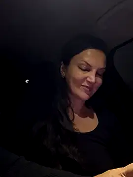 -OLYA- online show from October 25, 2025, 4:40 pm