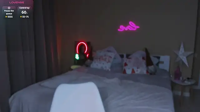 Snapshot of Monica_Smash chatting on January 10, 2025, 4:01 am Monica Smash online show from January 10, 2025, 4:01 am