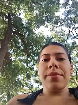 Snapshot of Caro_kitty- chatting on November 5, 2025, 12:30 pm Caro kitty- online show from November 5, 2025, 12:30 pm