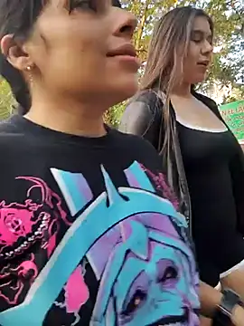 Snapshot of Caro_kitty- chatting on November 6, 2025, 11:25 am Caro kitty- online show from November 6, 2025, 11:25 am