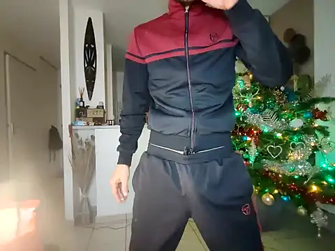 Snapshot of ApollonFit_x69 chatting on December 8, 2024, 4:28 pm ApollonFit x69 online show from December 8, 2024, 4:28 pm