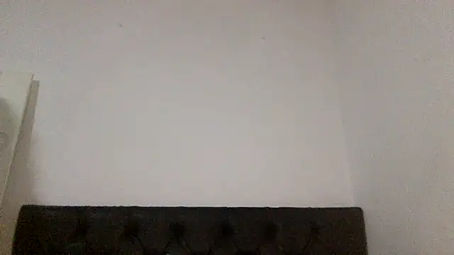 jennifer oliveira online show from February 14, 2026, 11:54 am