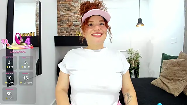 ebbafernandez  online show from September 11, 2025, 8:09 pm