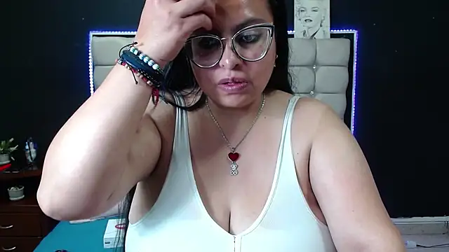 Dominique Montenegro online show from February 22, 2025, 11:35 am