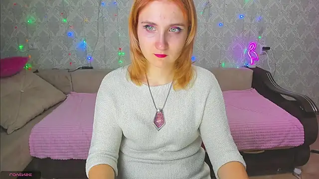 Miss Elsa  online show from March 19, 2025, 12:45 pm