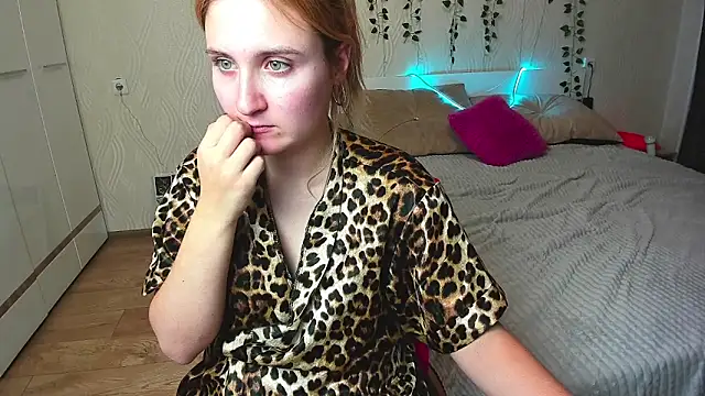 Miss Elsa  online show from March 4, 2025, 3:15 pm