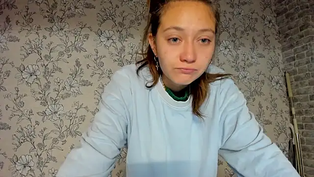 EllaSky xoxo online show from October 5, 2025, 6:42 pm