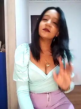 cami victoria online show from September 30, 2025, 1:39 pm