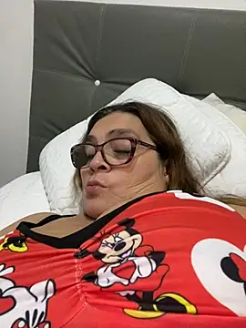 AntonellaAlondra4 online show from March 4, 2025, 4:27 am