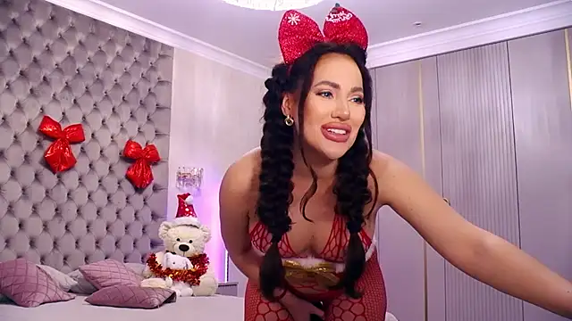 Snapshot of TianaPosh chatting on December 20, 2025, 9:39 pm TianaPosh online show from December 20, 2025, 9:39 pm