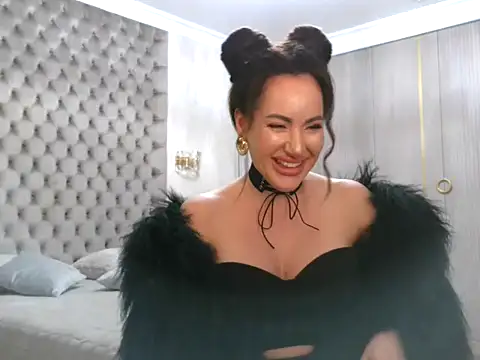 Snapshot of TianaPosh chatting on March 6, 2025, 11:20 pm TianaPosh online show from March 6, 2025, 11:20 pm