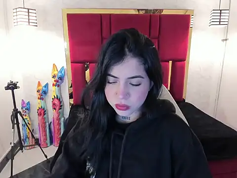 Violet m online show from October 1, 2025, 12:31 pm