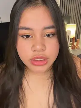 Snapshot of rose_nova chatting on February 5, 2026, 8:04 pm rose nova online show from February 5, 2026, 8:04 pm