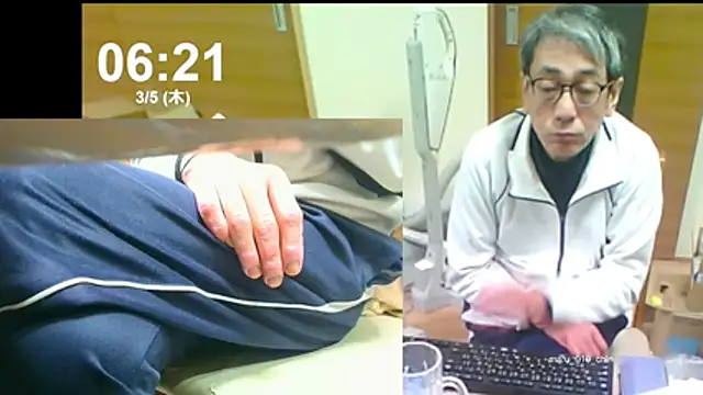 Snapshot of mama010-chan chatting on March 4, 2026, 9:22 pm mama010-chan online show from March 4, 2026, 9:22 pm