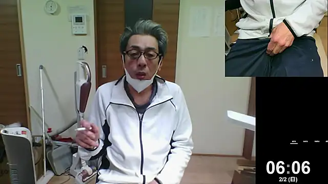 Snapshot of mama010-chan chatting on February 1, 2025, 9:08 pm mama010-chan online show from February 1, 2025, 9:08 pm
