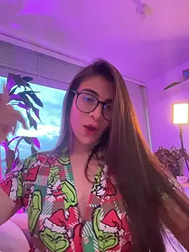Snapshot of MariaIsabella8 chatting on May 3, 2026, 10:46 pm MariaIsabella8 online show from May 3, 2026, 10:46 pm