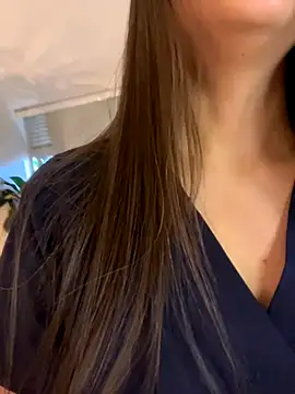 MariaIsabella8 online show from October 6, 2025, 10:21 pm