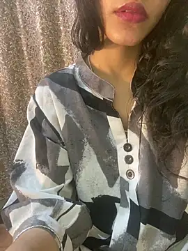 Divyaa69 online show from October 1, 2025, 1:44 am