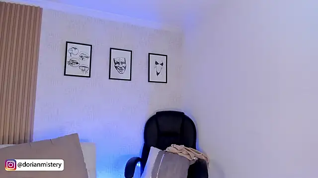 Snapshot of Dorianmistery2322_ chatting on September 20, 2025, 3:33 am Dorianmistery2322 online show from September 20, 2025, 3:33 am