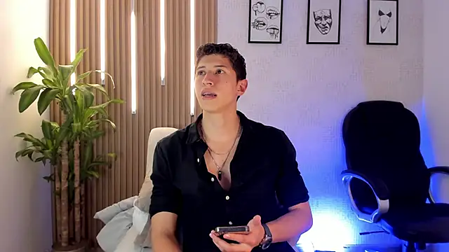 Snapshot of Dorianmistery2322_ chatting on October 22, 2025, 11:03 pm Dorianmistery2322 online show from October 22, 2025, 11:03 pm