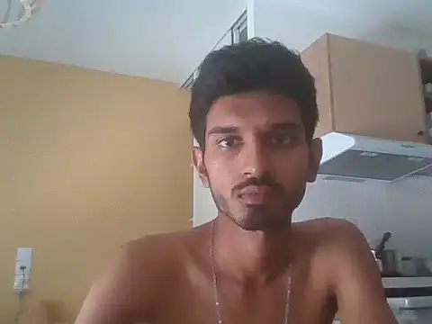 Snapshot of detestelavie chatting on August 2, 2026, 9:40 am detestelavie online show from August 2, 2026, 9:40 am